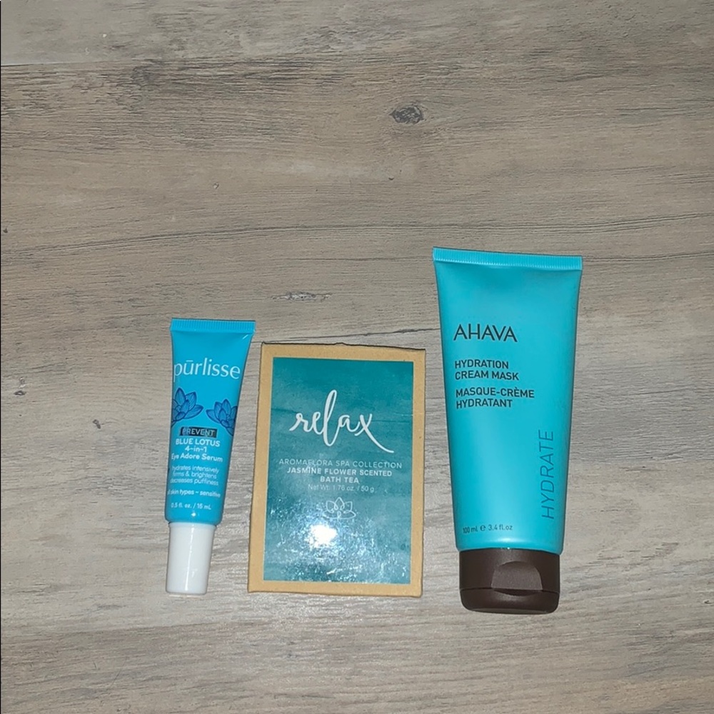 Skincare bundle of THREE! 🧖🏻‍♀️🧖🏻‍♂️